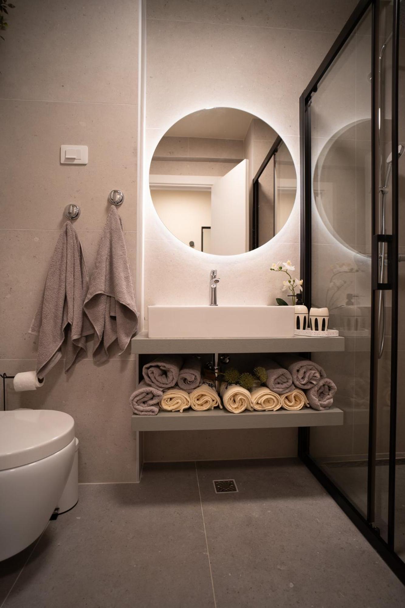 California By Belmont Realty Apartament