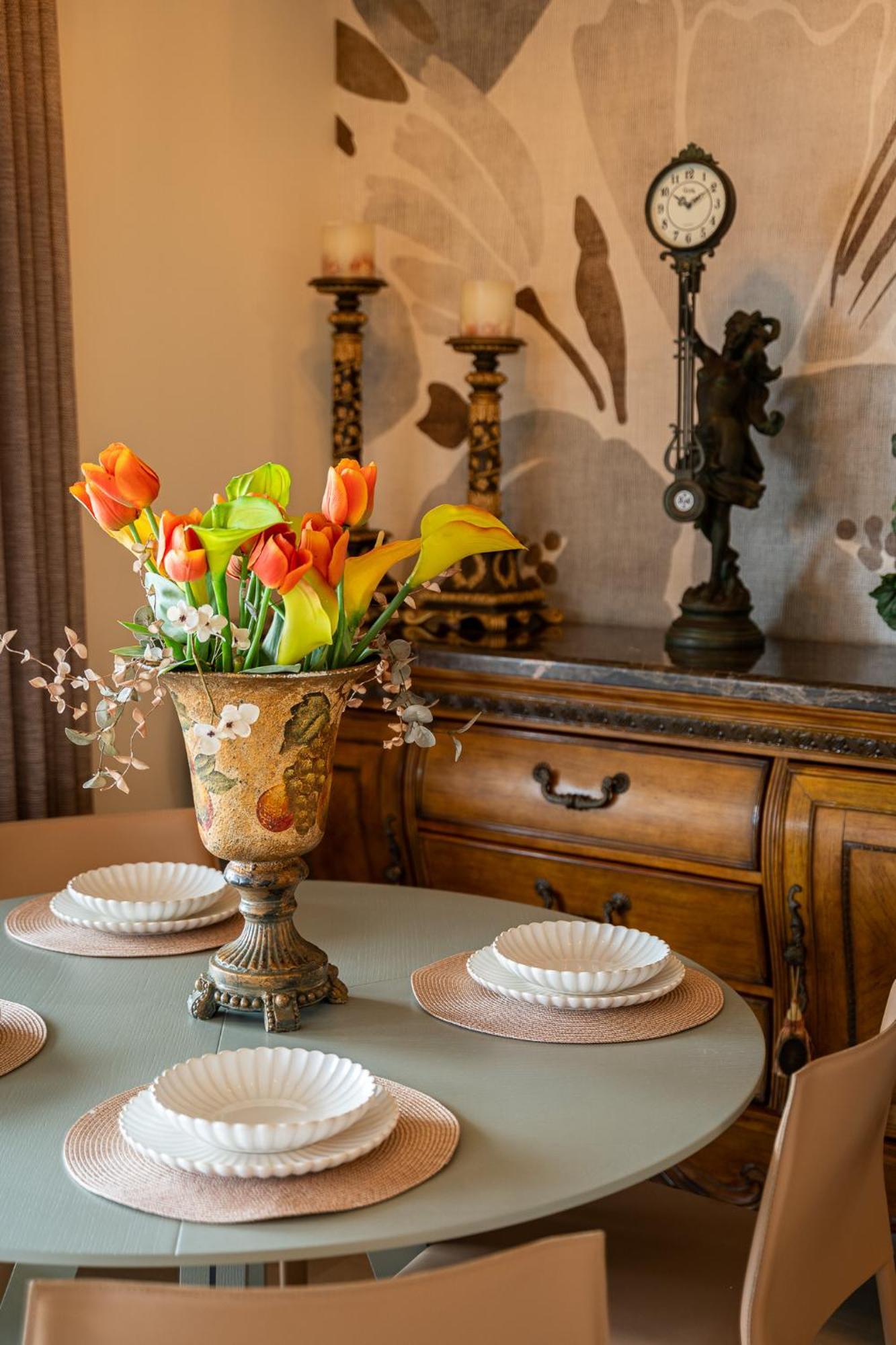 California By Belmont Realty *